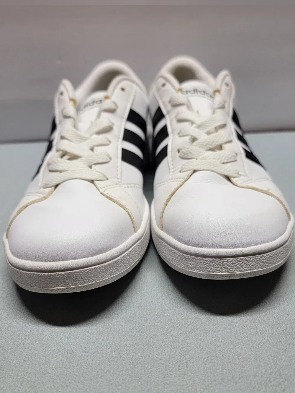 Adidas Baseline Mens AW4299 White Casual Shoes Sneakers Size 5